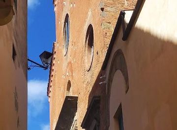 italy/tuscany/landmark/cattedrale-di-santa-maria-assunta-e-san-genesio