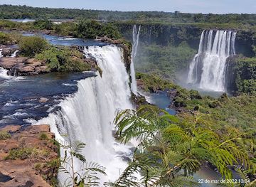 argentina/iguazu-falls-national-park/landmark/hito-tres-fronteras