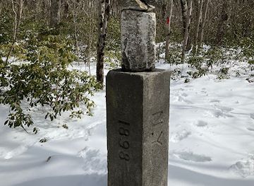 connecticut/eastern-connecticut/landmark/state-point-ny-ma-ct