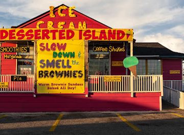 texas/port-aransas/landmark/desserted-island-ice-cream