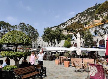 gibraltar/upper-rock-nature-reserve/landmark/grand-casemates-square