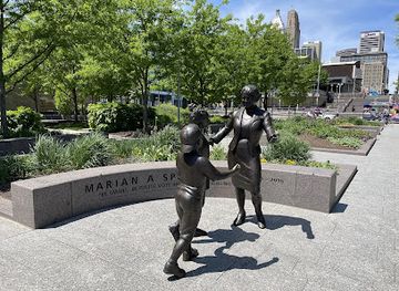 ohio/cincinnati/landmark/marian-a-spencer-statue
