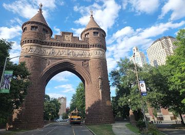 connecticut/hartford/downtown-hartford/landmark/soldiers-sailors-memorial-arch