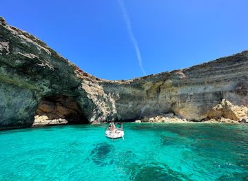 malta/gozo-and-comino/landmark/xlendi-pleasure-cruises
