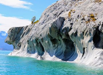 chile/aysen-region/landmark/cavernas-de-marmol