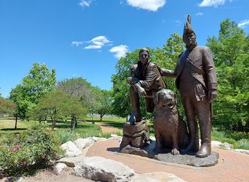 missouri/st-charles/landmark/lewis-and-clark-monument