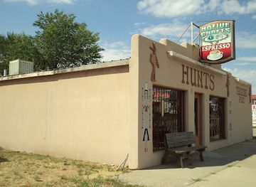 utah/blanding/landmark/hunt-s-trading-post