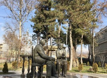 tajikistan/dushanbe/shah-mansur/landmark/monument-to-sadriddin-aini-and-maxim-gorky