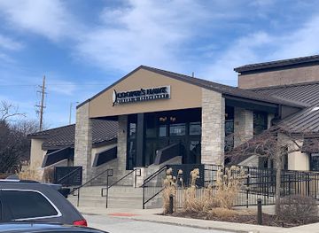 illinois/arlington-heights/landmark/cooper-s-hawk-winery-restaurant-arlington-heights