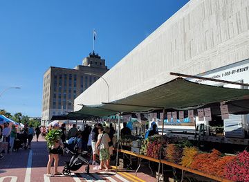 new-york/white-plains/landmark/white-plains-farmers-market