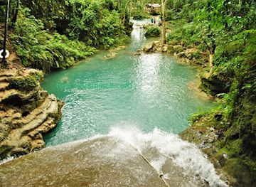 jamaica/john-crow-mountains/landmark/the-original-blue-hole-ocho-rios