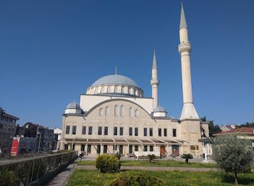 turkiye/troad/landmark/sogutlucesme-mosque