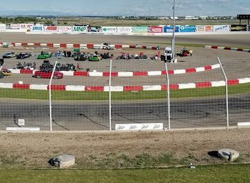 canada/saskatoon/landmark/sutherland-automotive-speedway