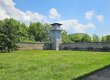 serbia/nisava/landmark/nazi-concentration-camp-red-cross