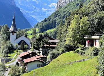 switzerland/lauterbrunnen-valley/landmark/kirche-lauterbrunnen
