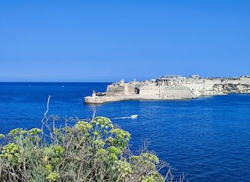 malta/tas-silg-area/landmark/st-lazarus-bastion