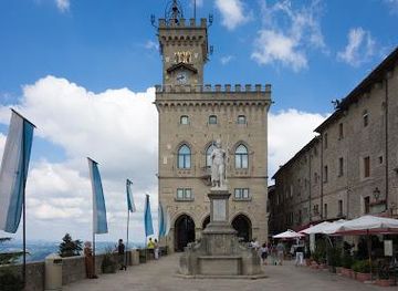 italy/rimini/landmark/piazza-della-liberta