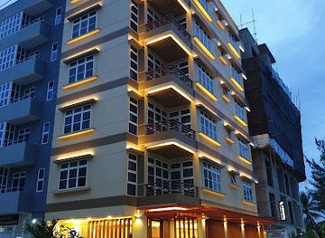 maldives/hulhumale/landmark/three-inn