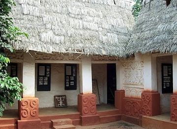 ghana/ashanti-region/landmark/asante-traditional-buildings