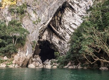 laos/vang-vieng-karst-landscape/landmark/xe-bang-fai-cave