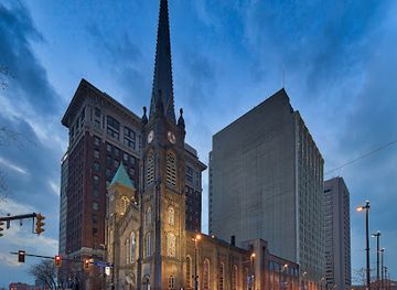 ohio/cleveland/landmark/old-stone-church