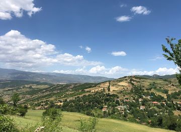 albania/pogradec-region/landmark/royal-tombs-of-selca