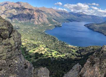 argentina/cerro-tronador/landmark/piedra-de-habsburgo