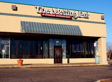 illinois/schaumburg/landmark/the-melting-pot