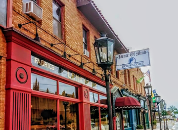 oklahoma/tulsa/cherry-street/landmark/peace-of-mind-bookstore