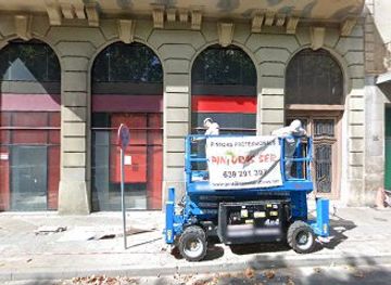 spain/lleida/landmark/casa-plubins