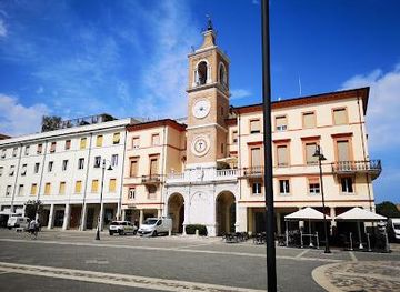 italy/rimini/landmark/piazza-tre-martiri