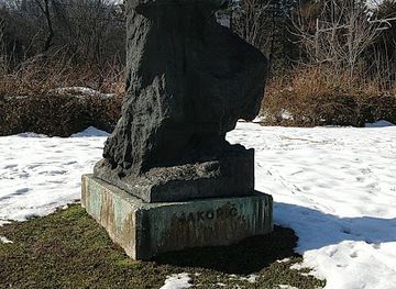 slovenia/posavje/landmark/rihard-jakopic-statue