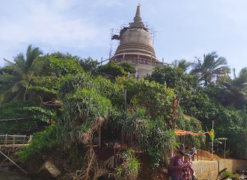 sri-lanka/matara/landmark/parevidoowa-temple