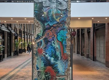 canada/lanaudiere/landmark/berlin-wall
