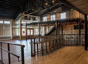 alabama/tuscaloosa/landmark/the-district-room