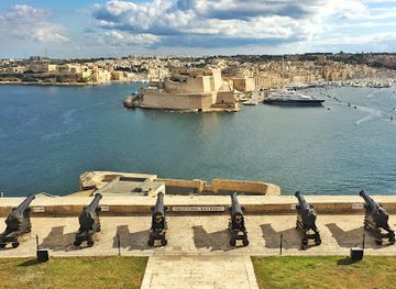 malta/tas-silg-area/landmark/upper-barrakka