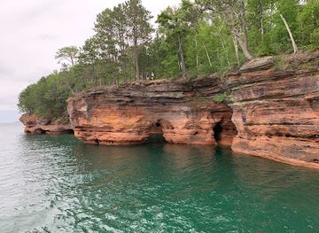 wisconsin/madeline-island/landmark/meyers-beach