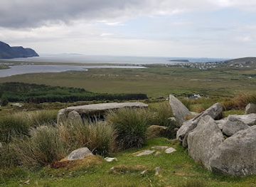 ireland/achill-island/landmark/megalithic-tomb