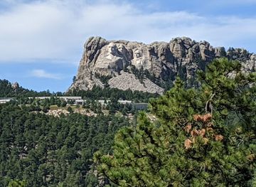 north-dakota/badlands/landmark/doane-robinson-tunnel-tunnel-view-of-mount-rushmore