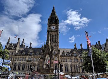 united-kingdom/manchester/landmark/john-bright-statue