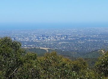 australia/adelaide/landmark/mount-lofty-summit