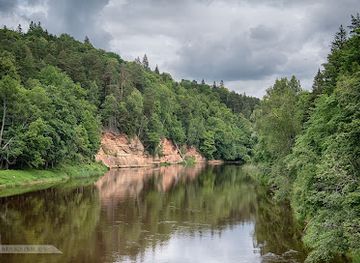 latvia/sigulda/landmark/velnalas-klintis-un-velna-ala