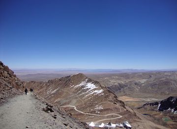 bolivia/chacaltaya/landmark/chacaltaya