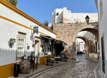 portugal/faro/landmark/arco-do-repouso