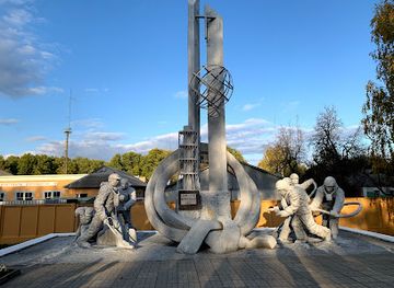 ukraine/prypiat-marshes/landmark/monument-to-those-who-saved-the-world