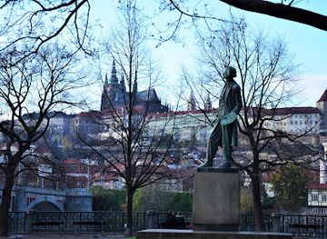 czechia/prague/josefov/landmark/josef-manes-monument