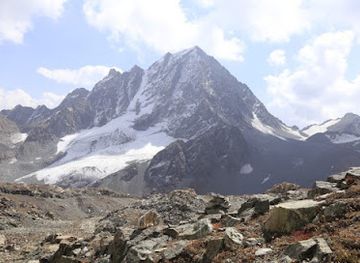 pakistan/k2-base-camp/landmark/sukai-sar