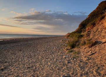 isle-of-man/kirk-michael/landmark/glen-wyllin-beach