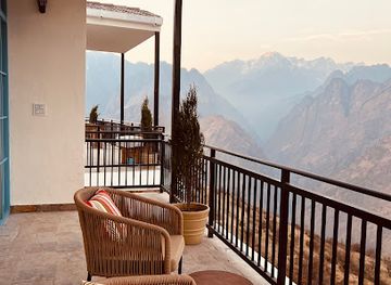 india/auli/landmark/faraway-cottages-auli