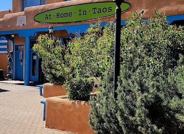 new-mexico/taos/landmark/at-home-in-taos